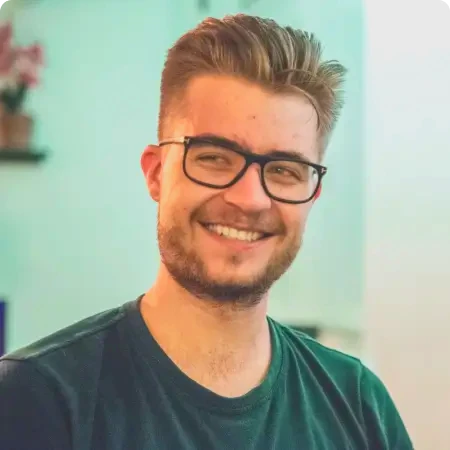 Cryptocurrency Specialist